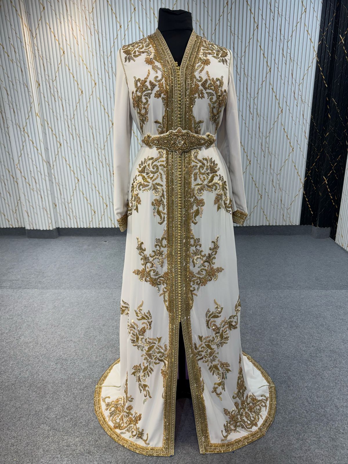 AA1140 ALGERIAN COLLECTION