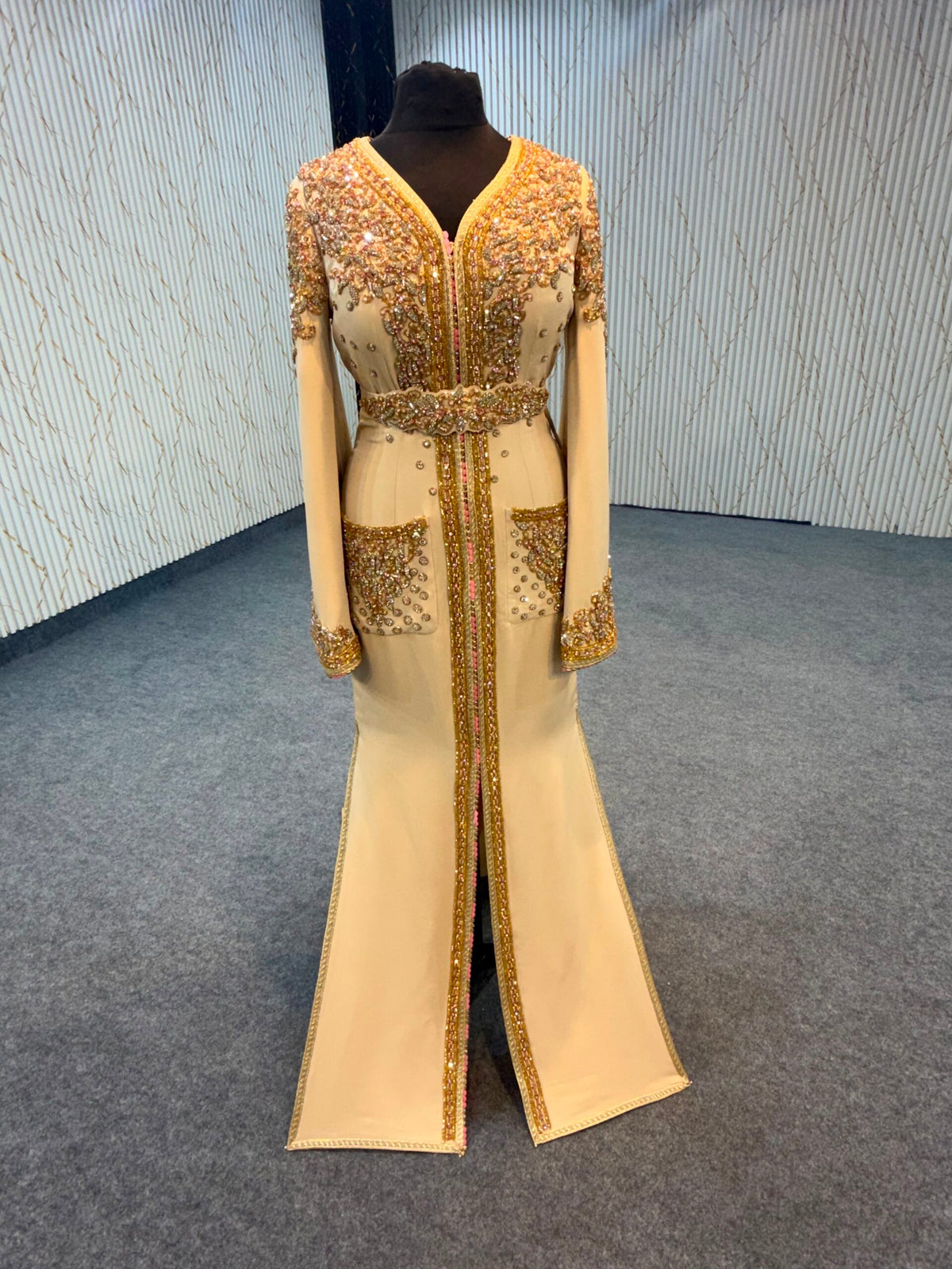LUXURY COUTURE-MRAA9312