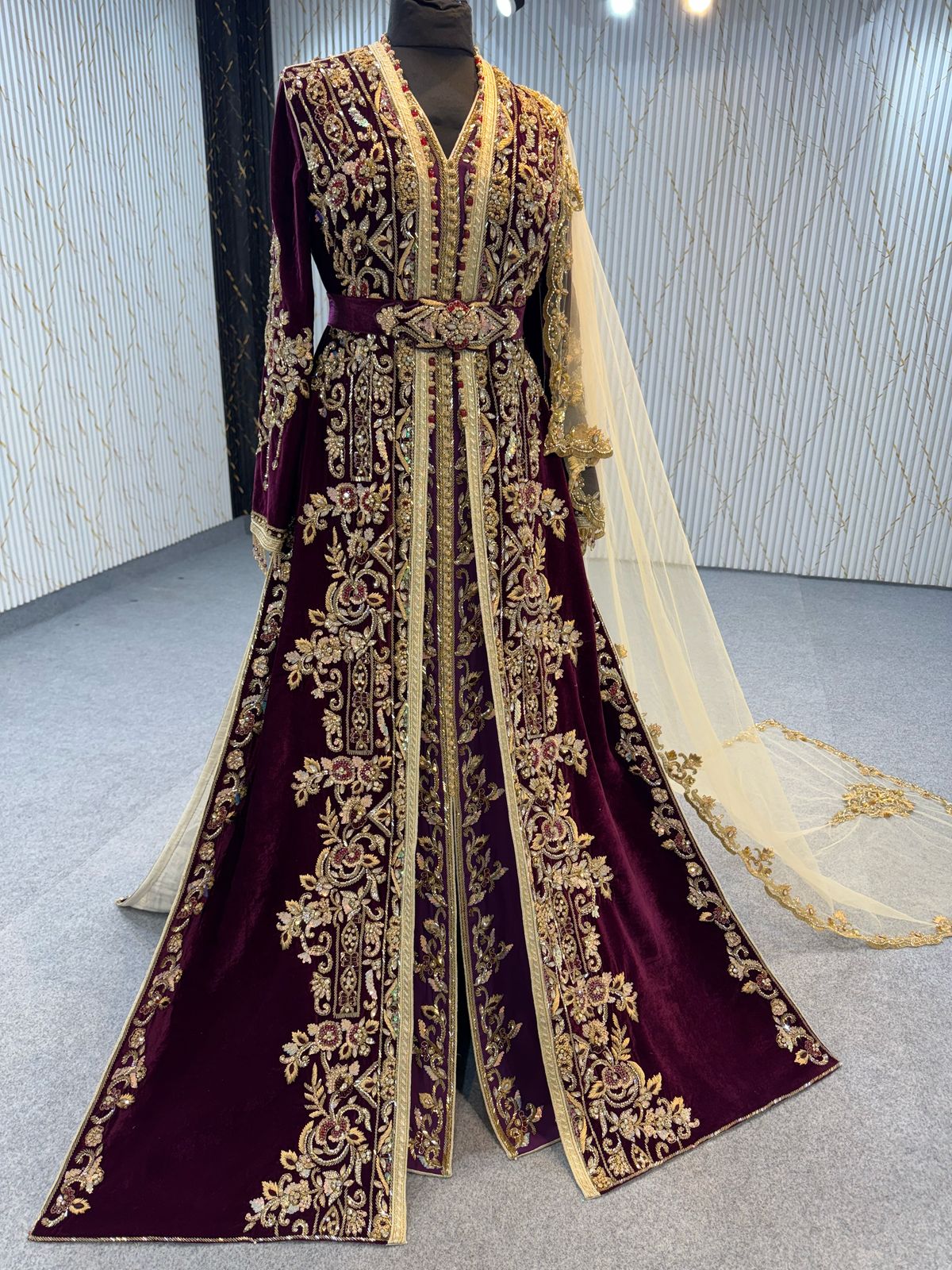 Aa10 TAKSHITA WITH VEIL