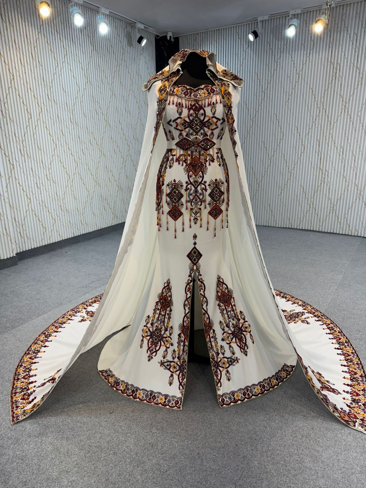 MRAF7034 ROBE KABYLE