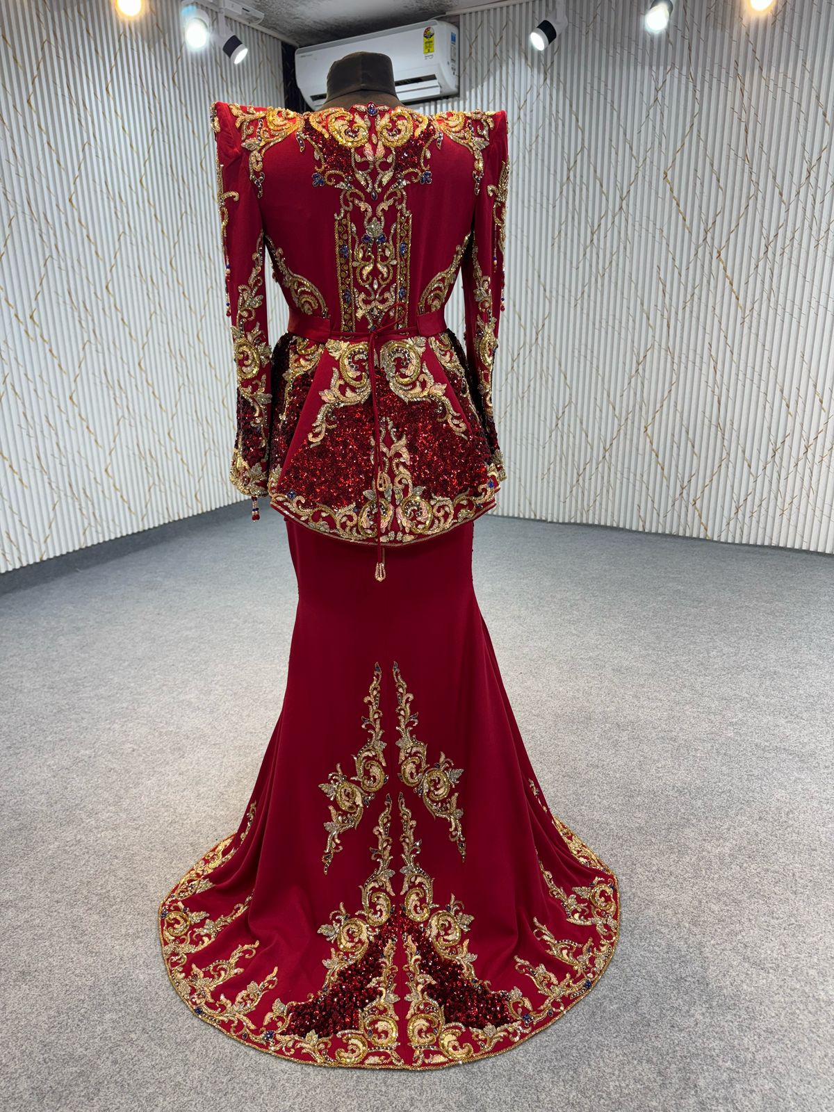 MR8767 ALGERIAN COLLECTION