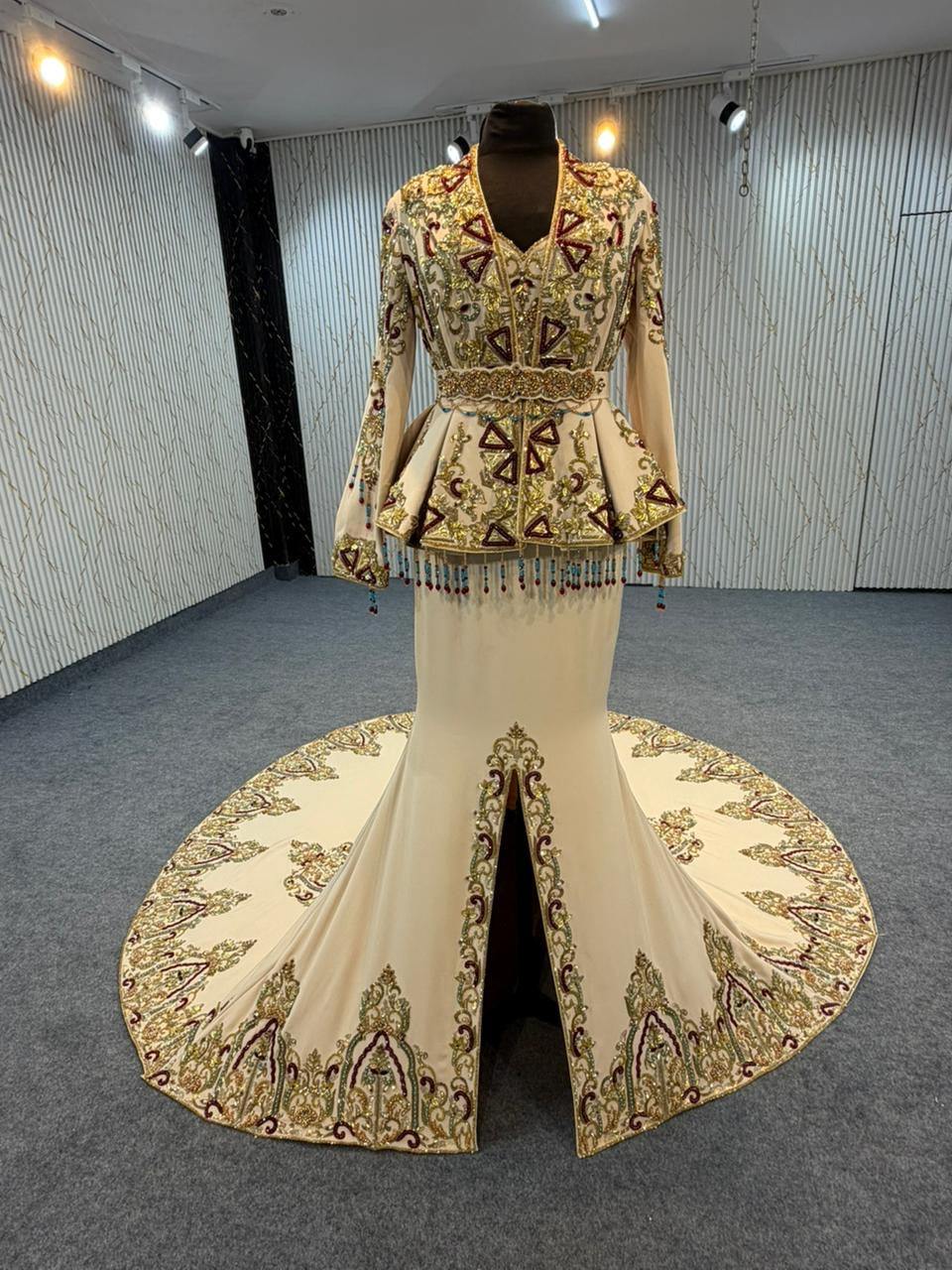 MRSF8923 EXCLUSIVE