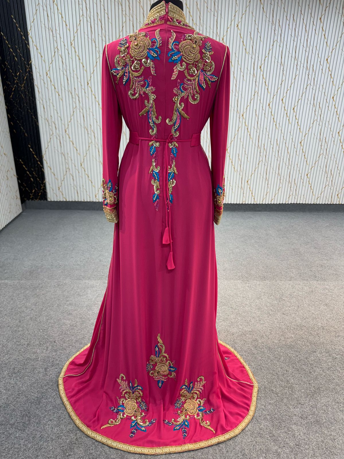 AM2033 ALGERIAN COLLECTION