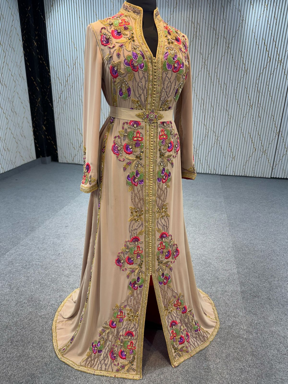 AM2037 CAFTAN