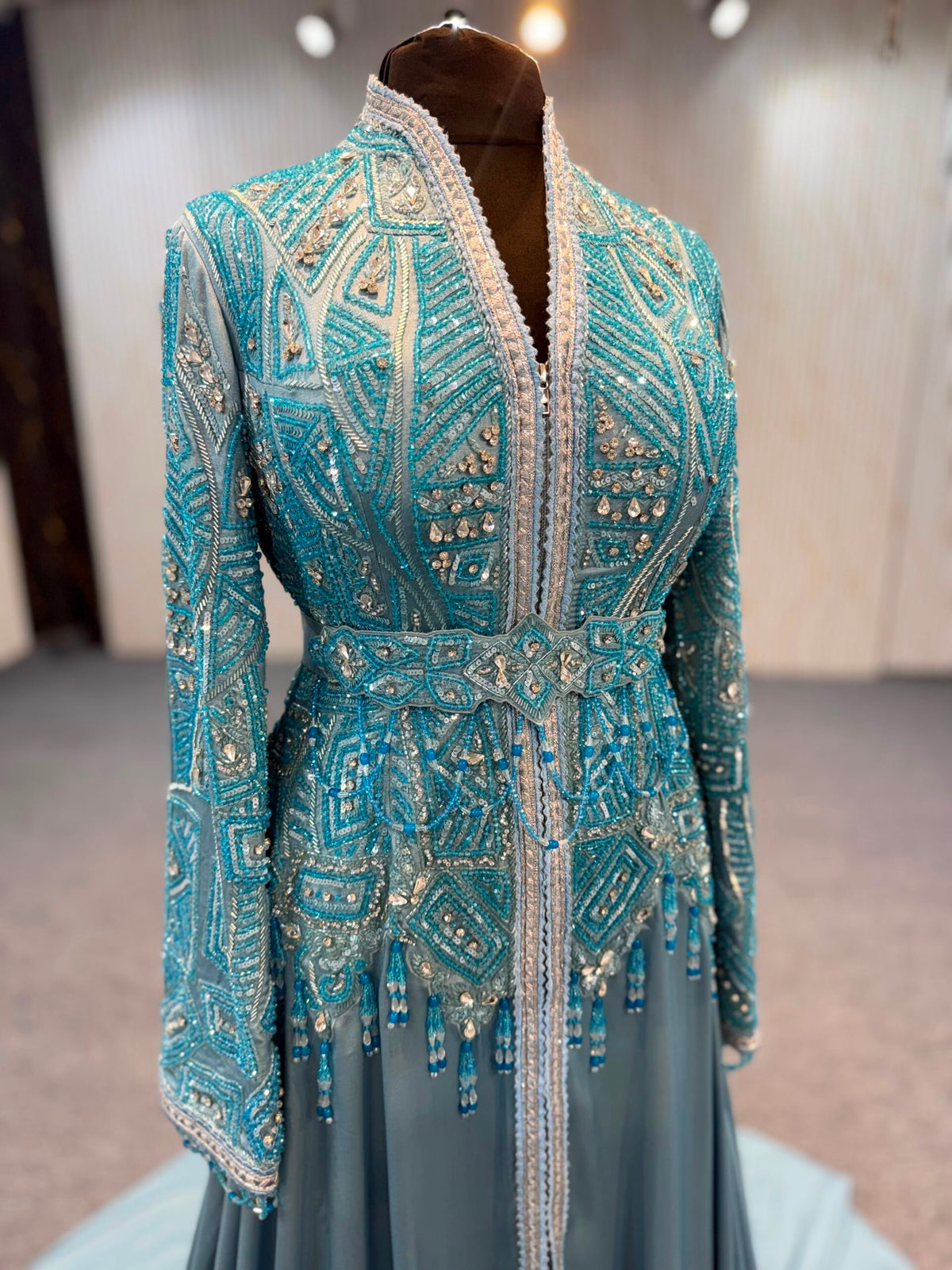 LUXURY COUTURE-MRAA9215