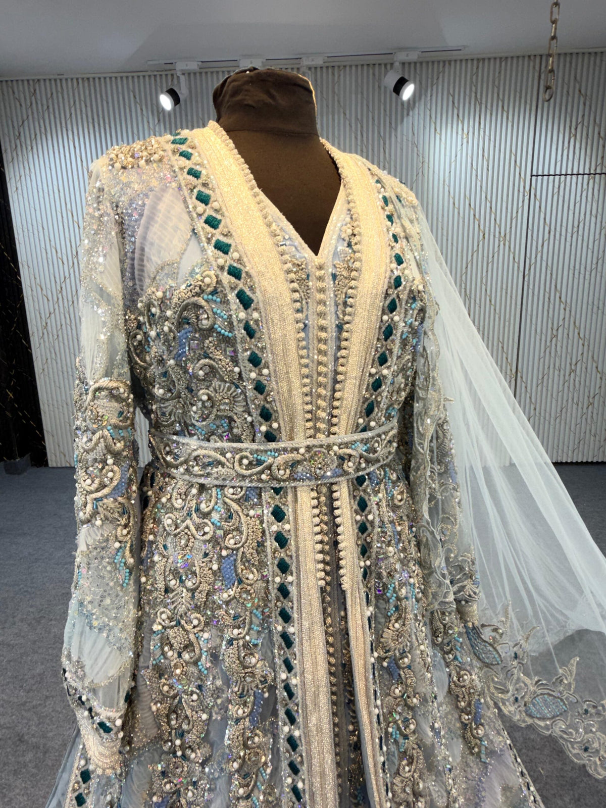 TAS10016 EXCLUSIVE BRIDAL TAQLIDI