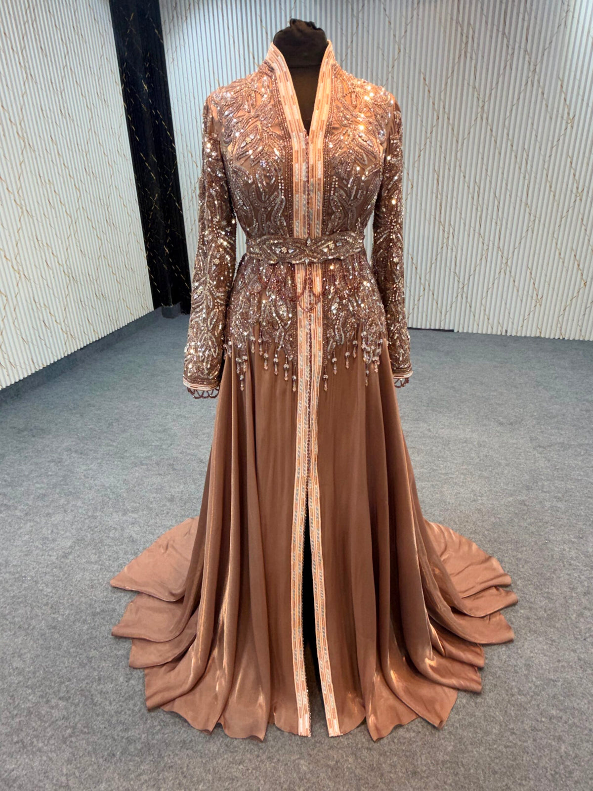 LUXURY COUTURE-MRAA9215