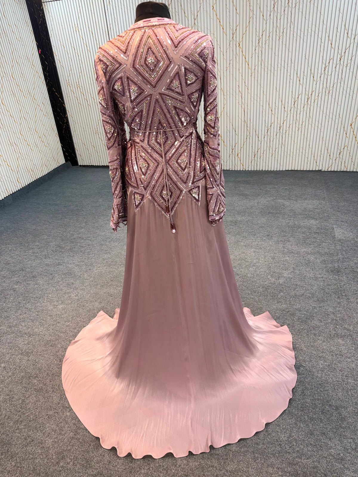 LUXURY COUTURE-MRAA9389