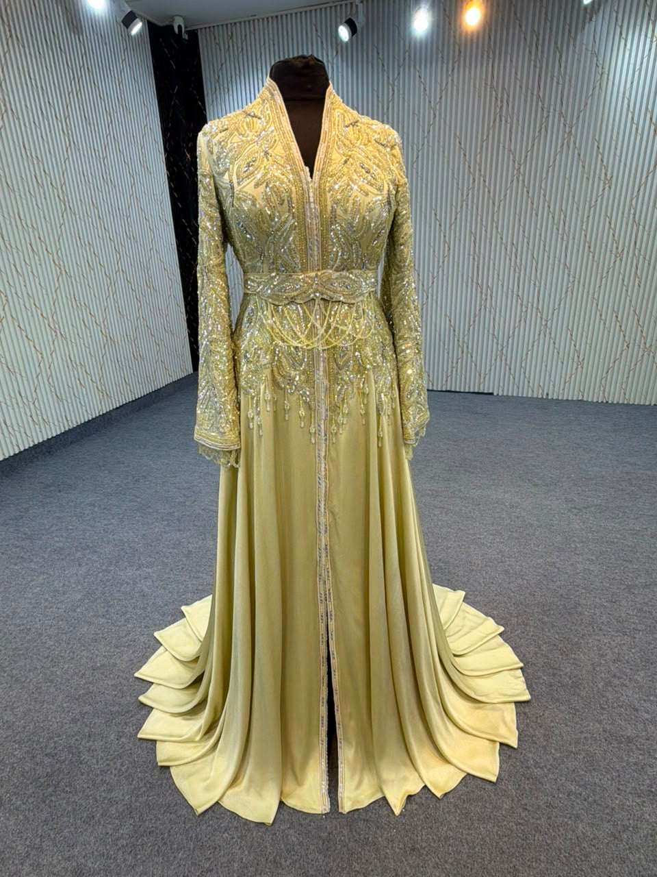 LUXURY COUTURE-MRAA9215
