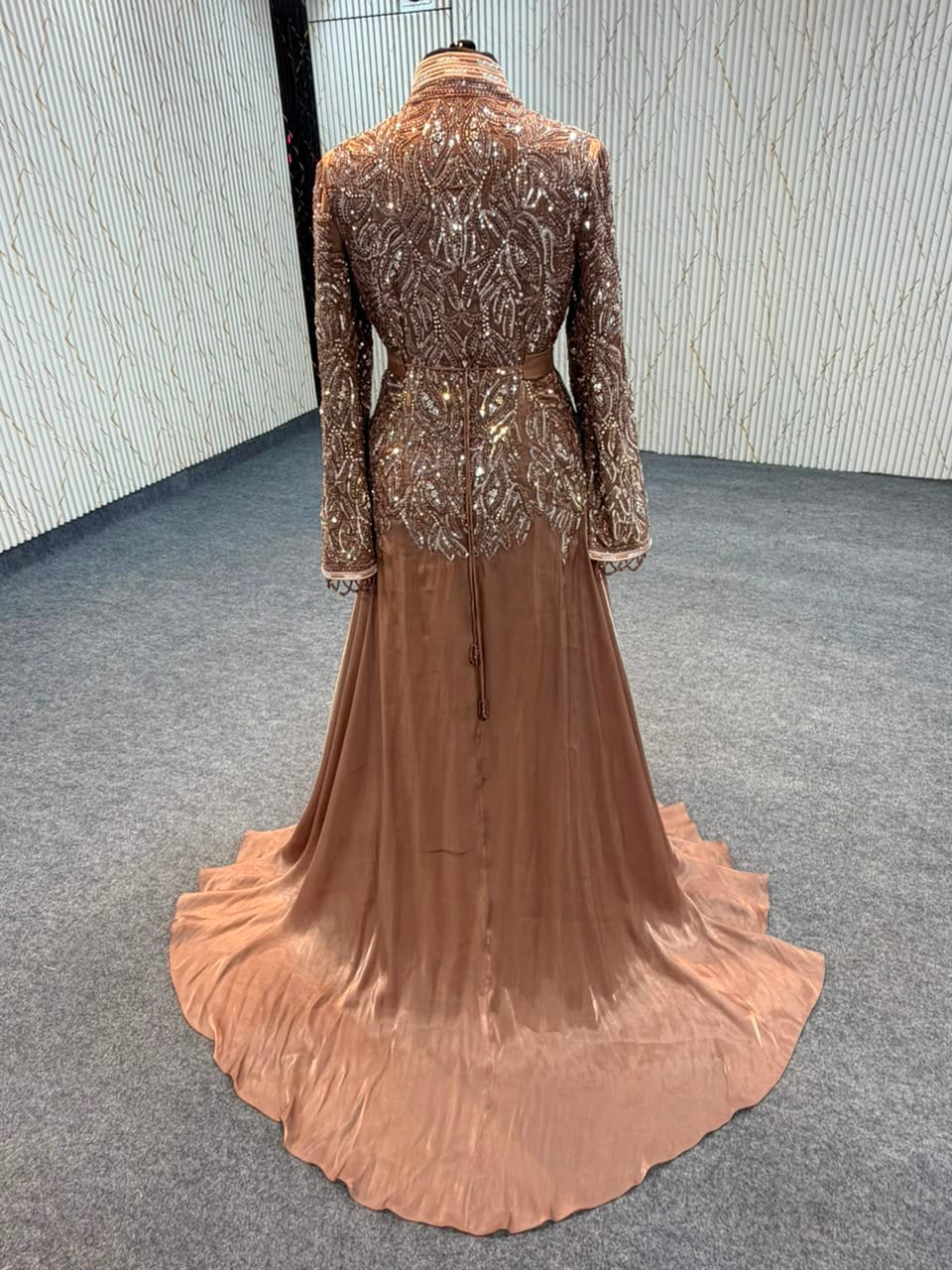 LUXURY COUTURE-MRAA9215