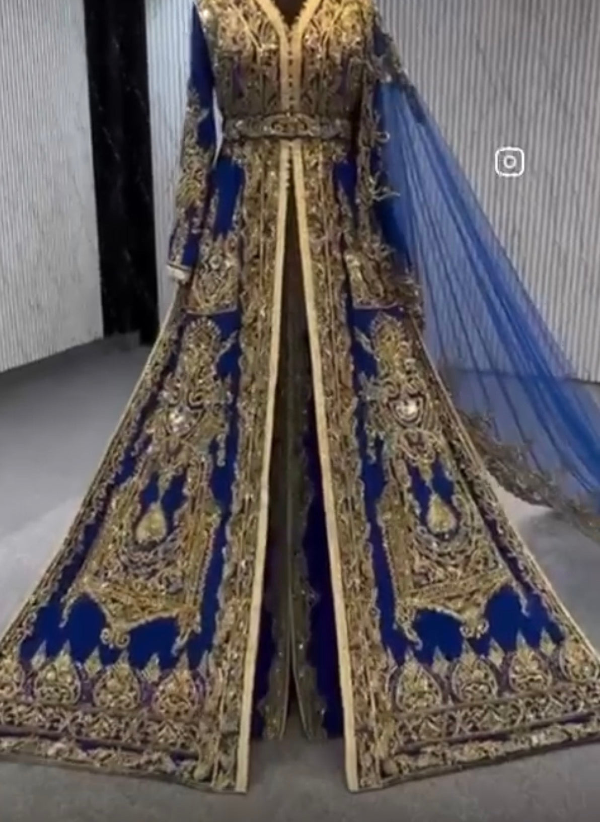 Blue Taqlidi
