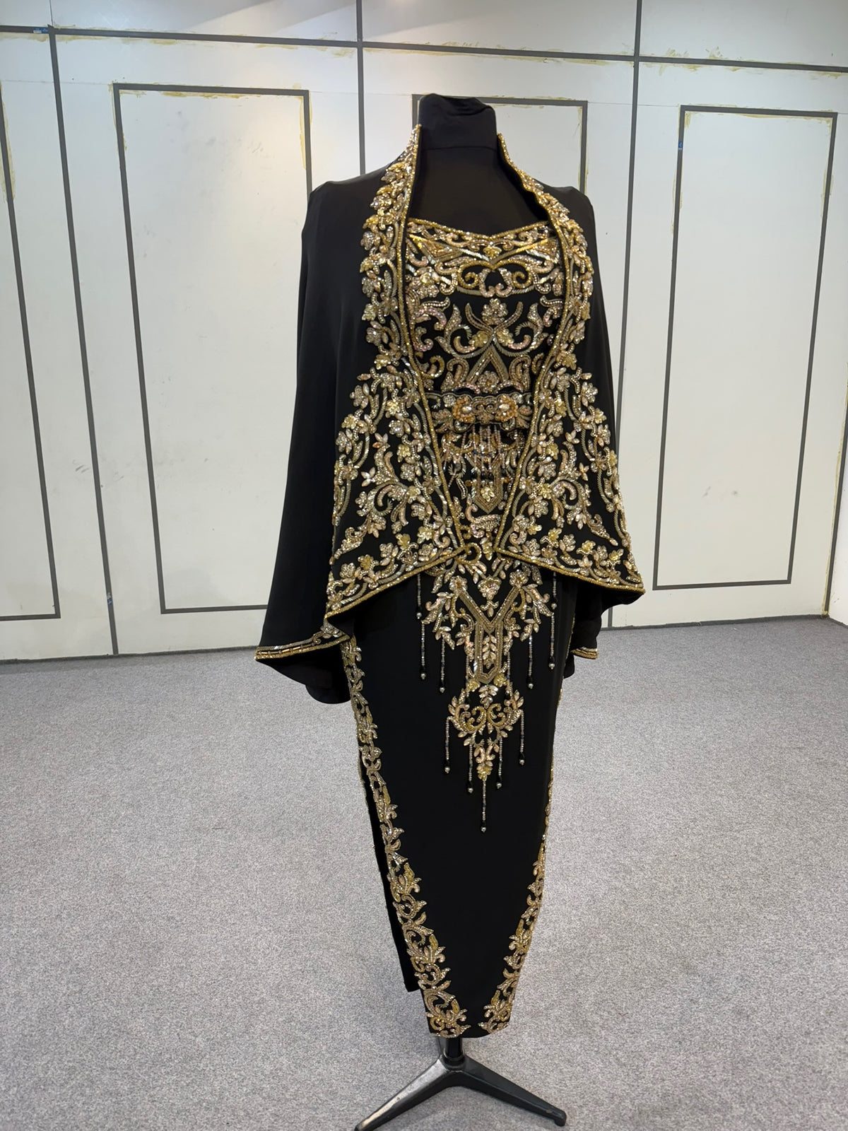 MRAF8476 KARAKOU WITH CAPE