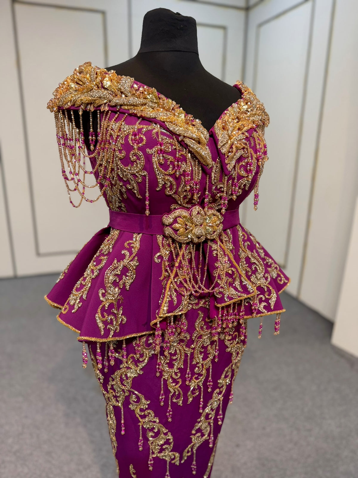 MRAF569 KARAKOU
