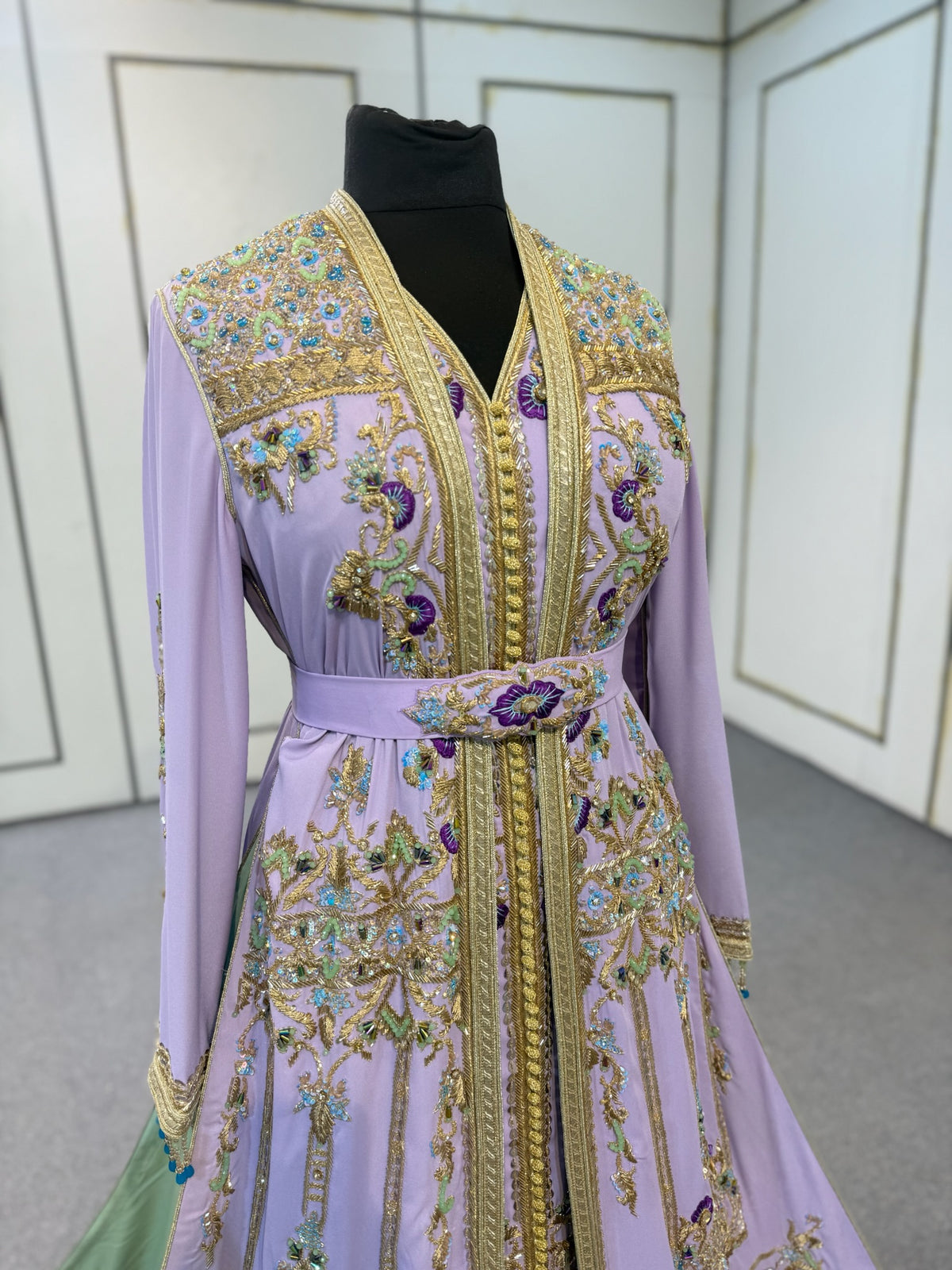 RA1118 TAKSHITA COLLECTION