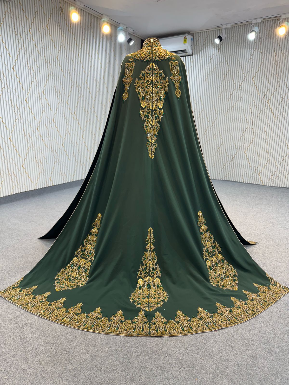 Mraf8819 MERMAID Dress with cape