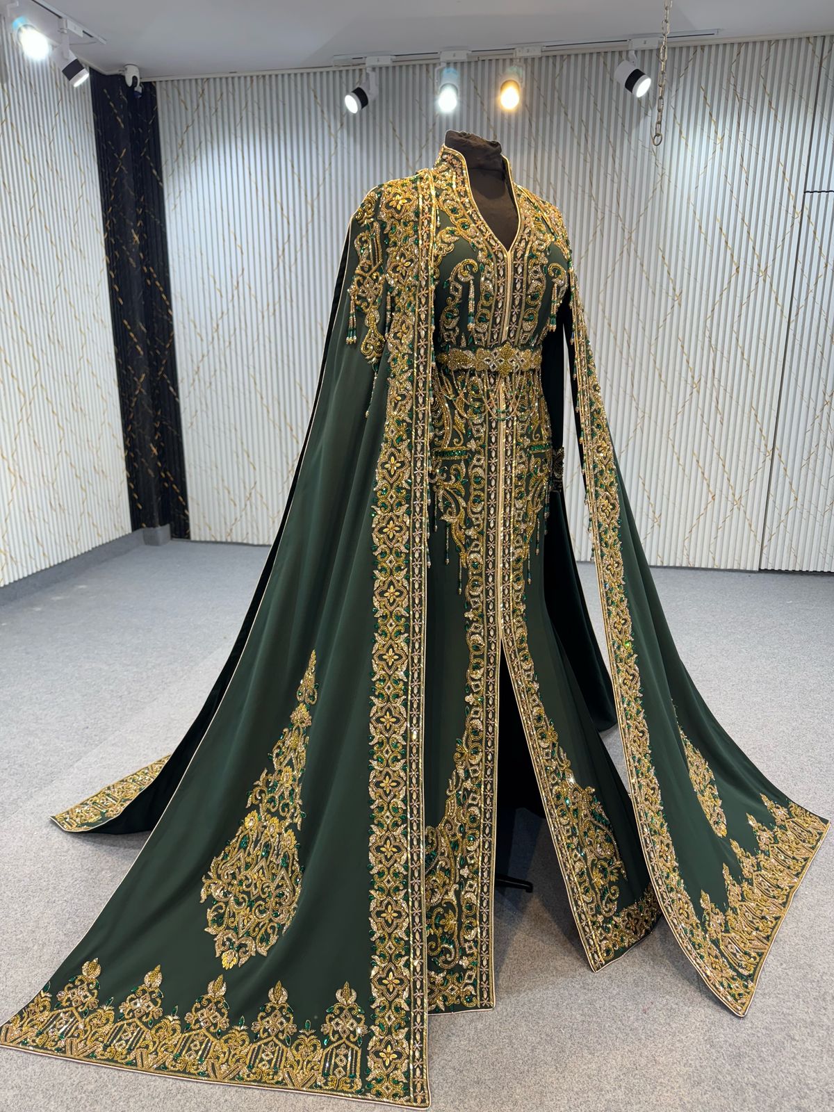 Mraf8819 MERMAID Dress with cape