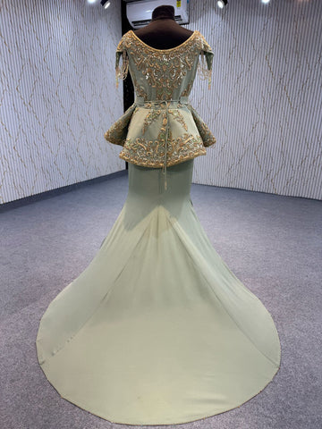 Mraf8829 karakou with cape
