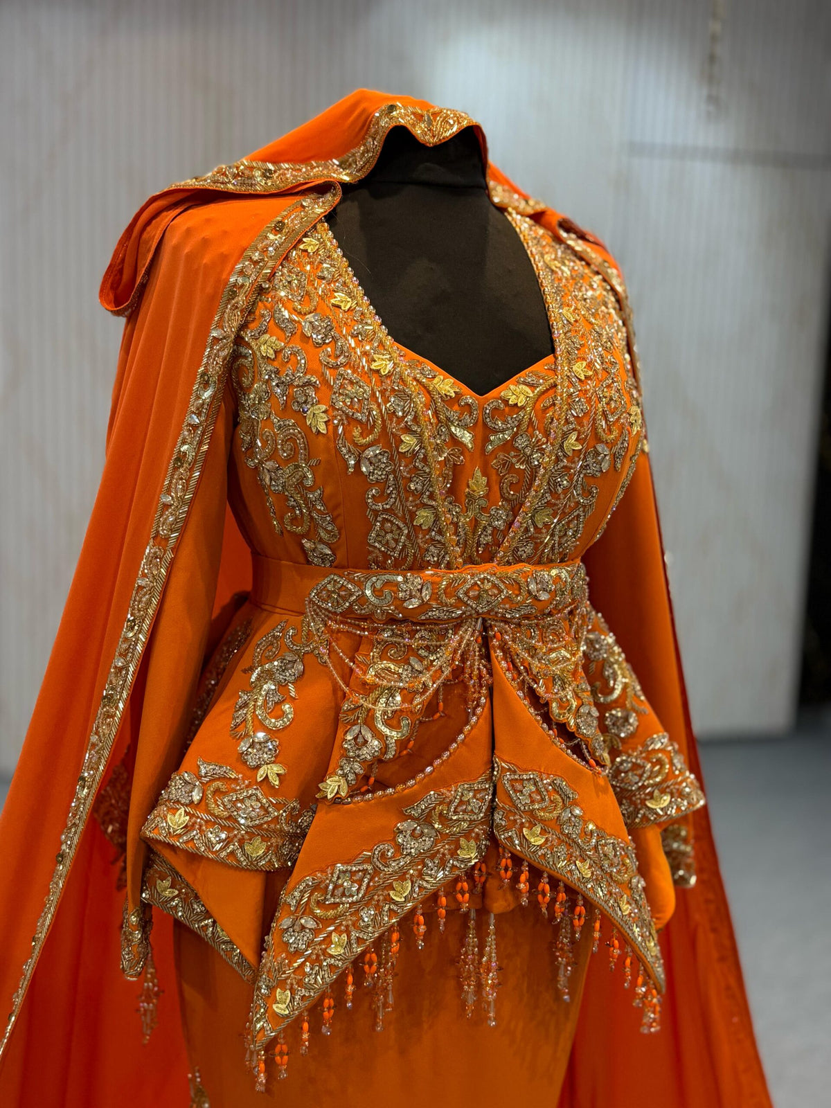 Mraf8830 Karakou with cape