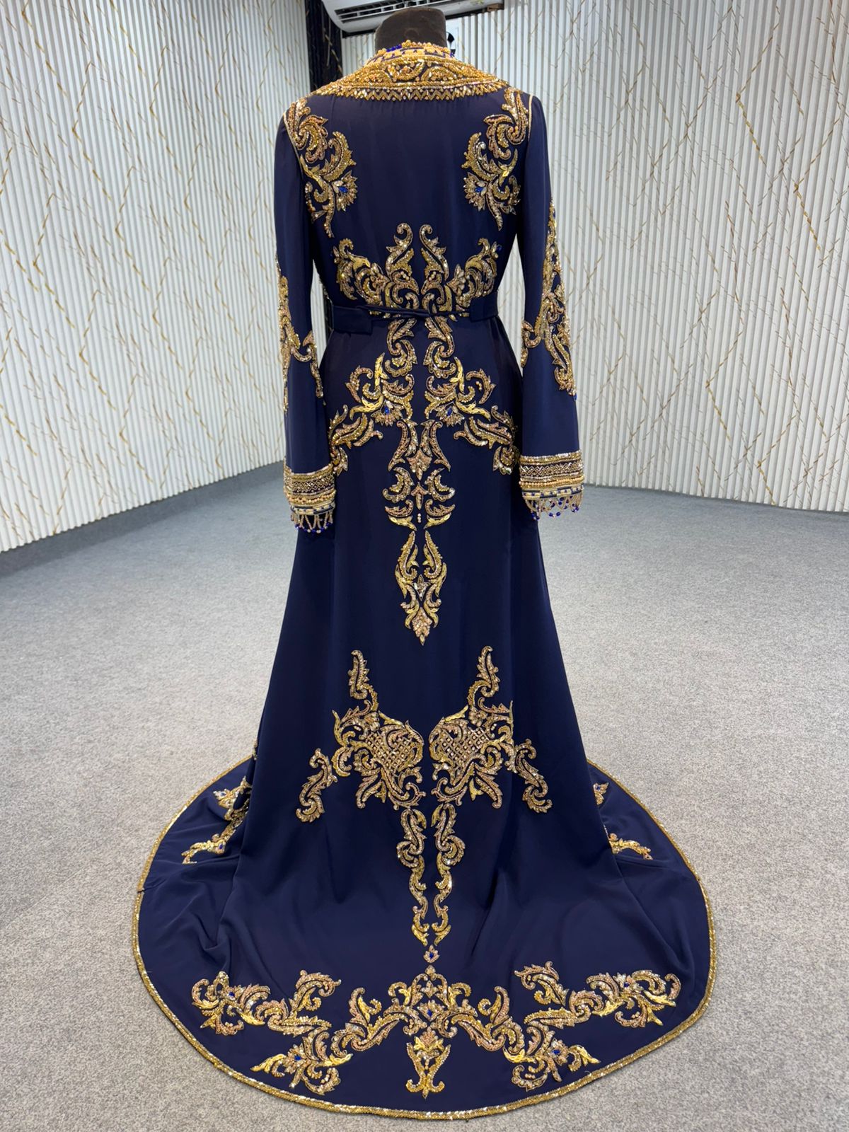 MRAA8863 Takshita with Removable Cape