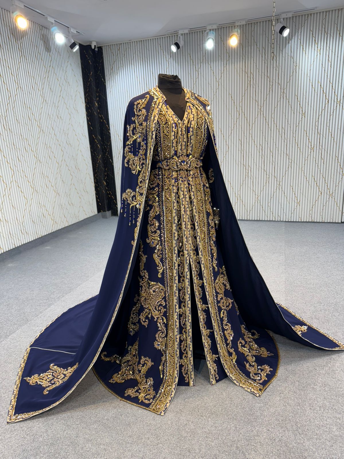MRAA8863 Takshita with Removable Cape