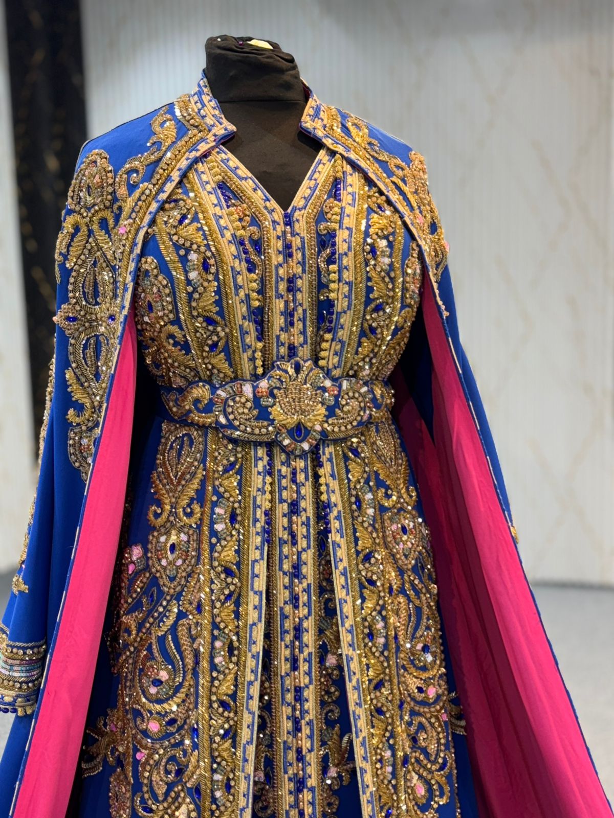 MRAA8880 Takshita with Removable Cape