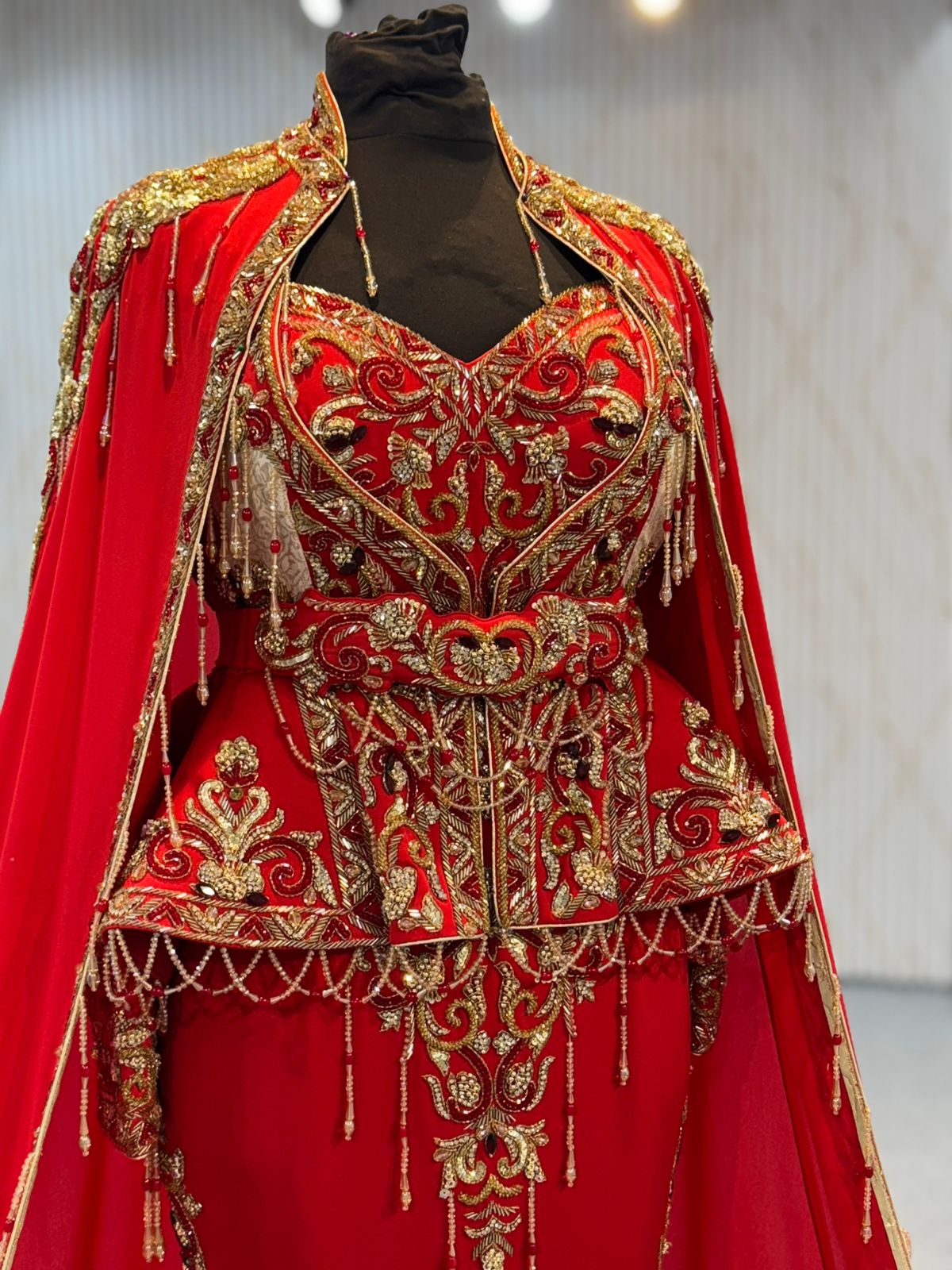MRSF8920 Karakou with cape