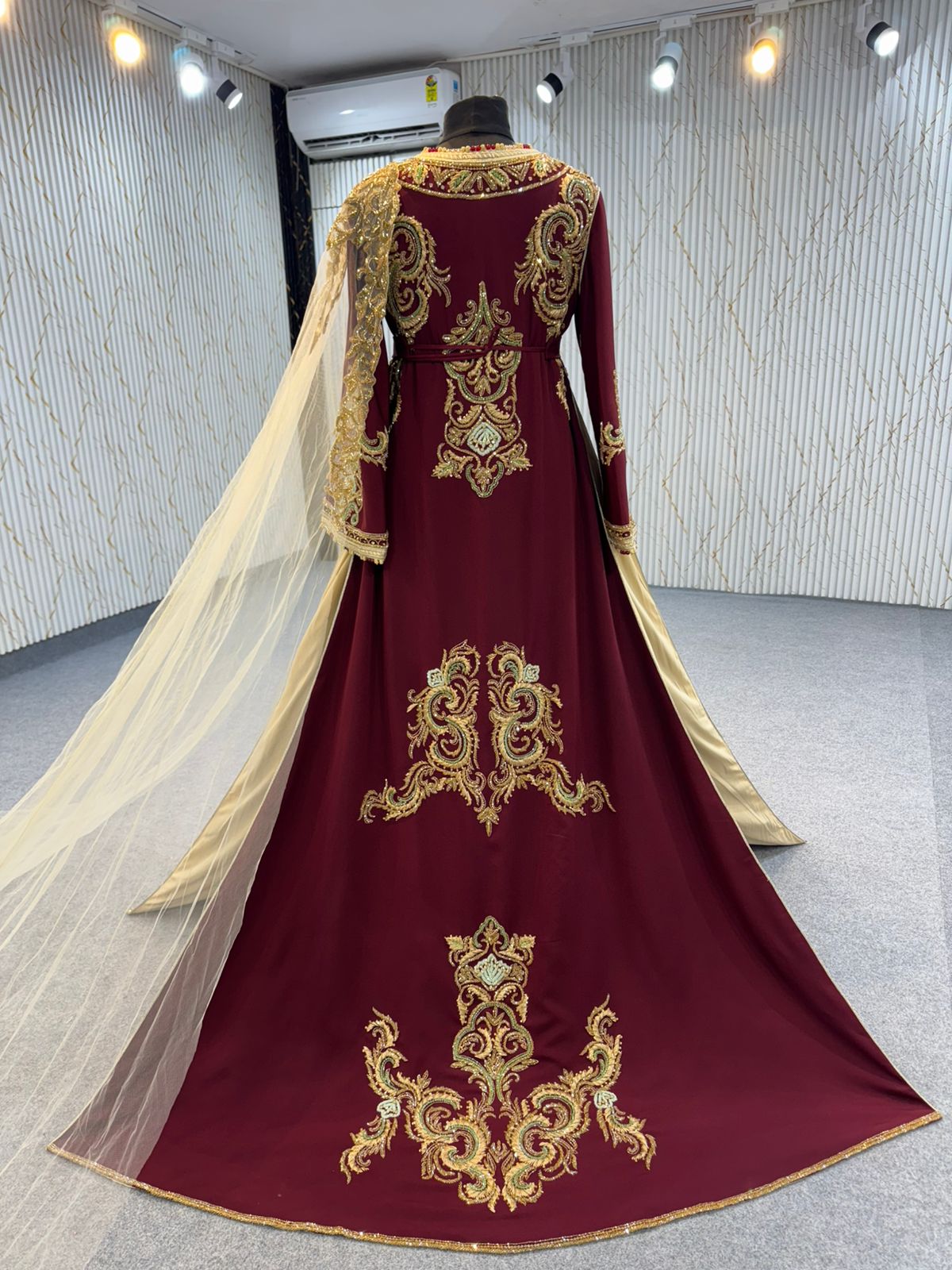 EAA38 Takshita with Veil