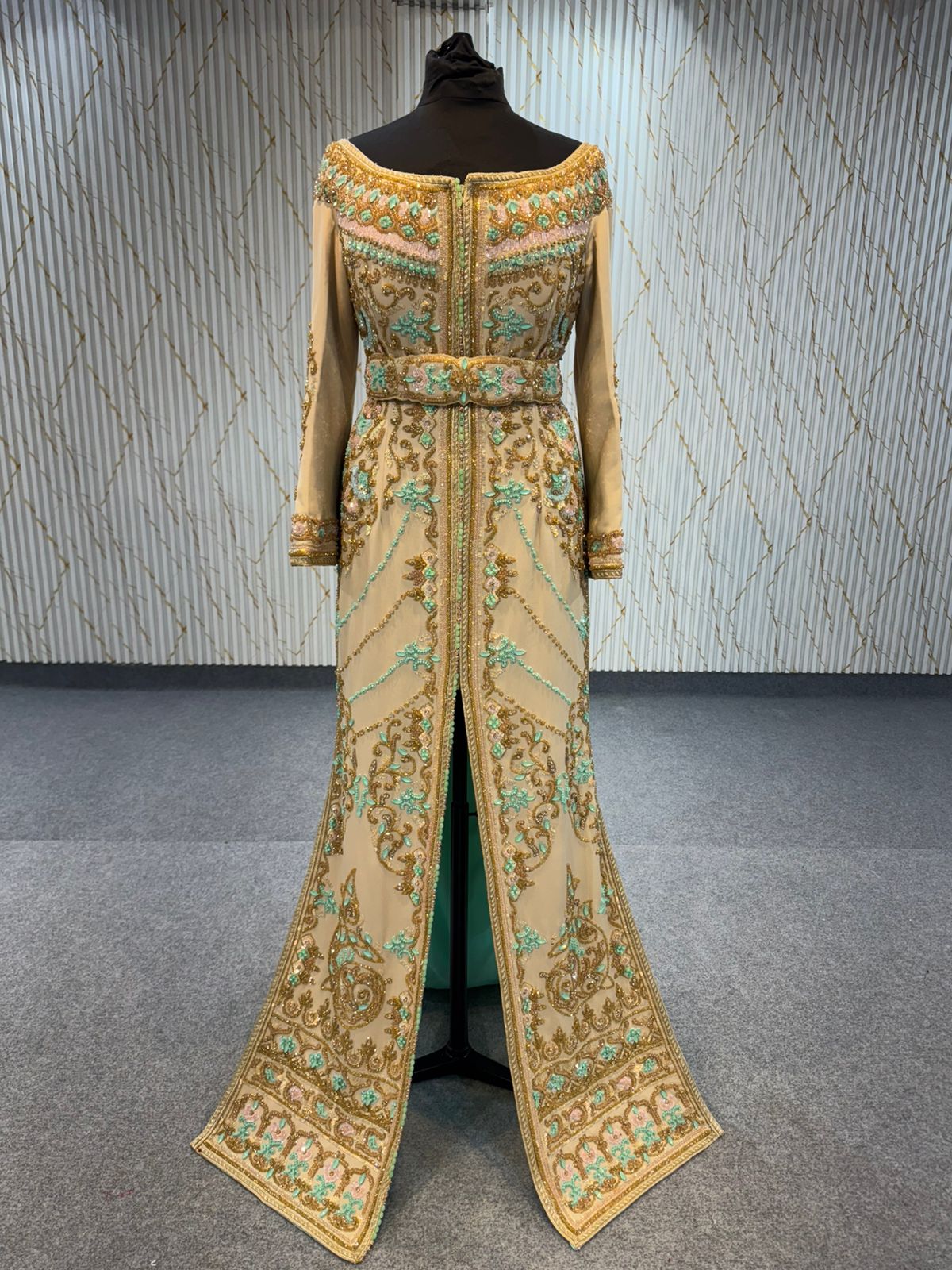 MRAA8922 Caftan