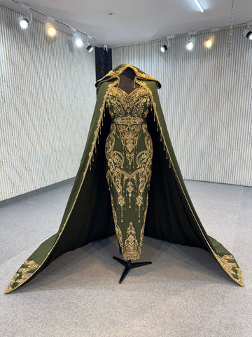 MRAF8925 Karakou with cape