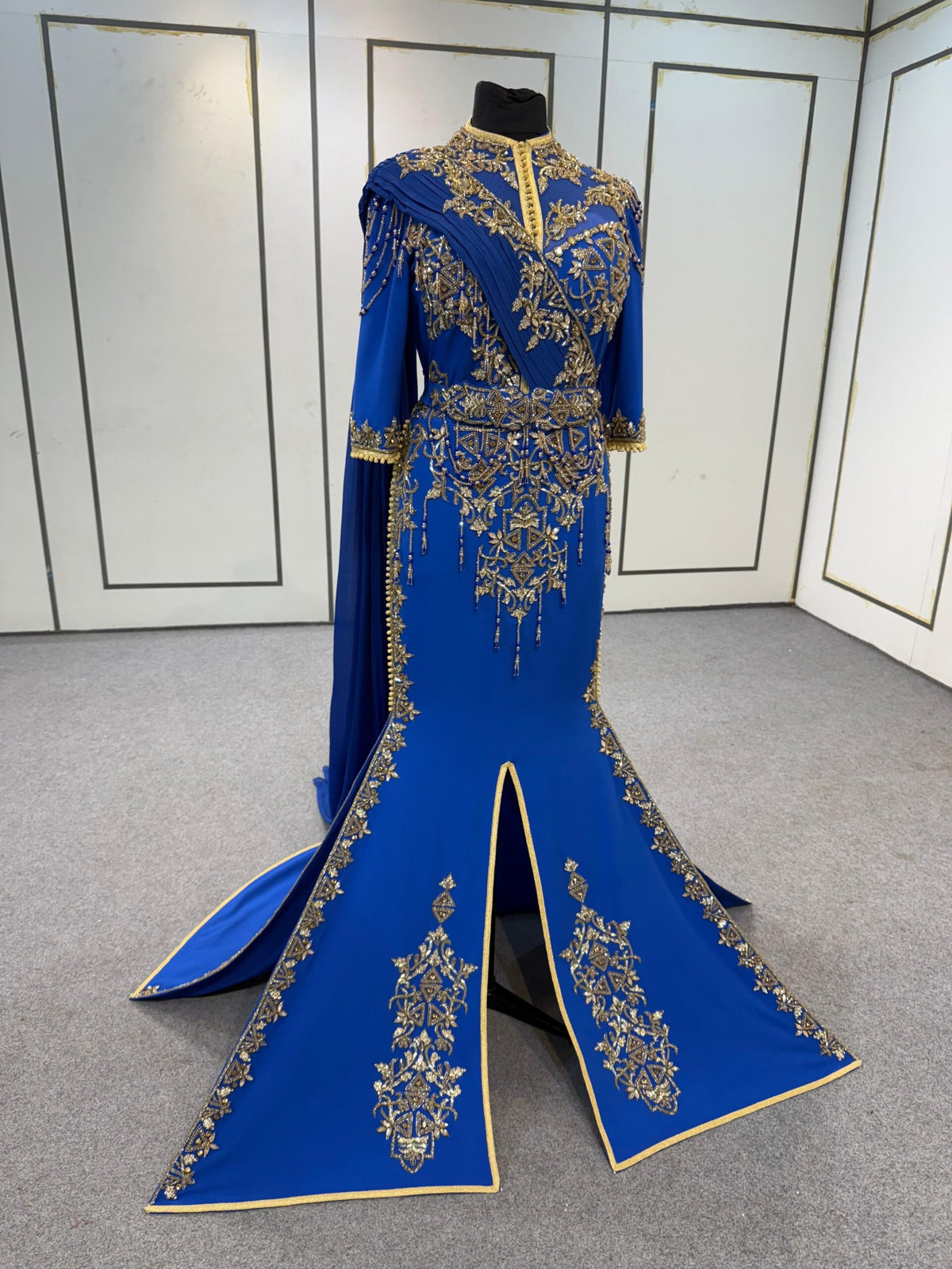 SHMraf8499 Caftan with drape