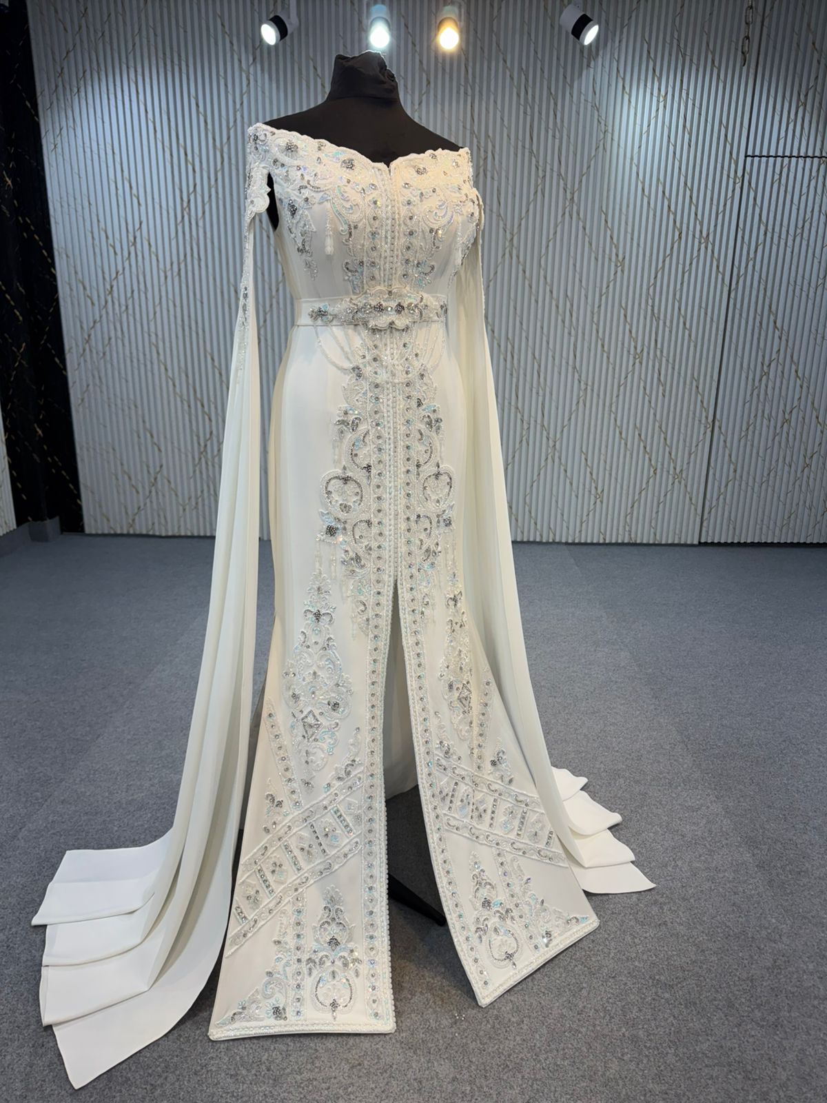 Mraa8945 Caftan with Longue Sleeves