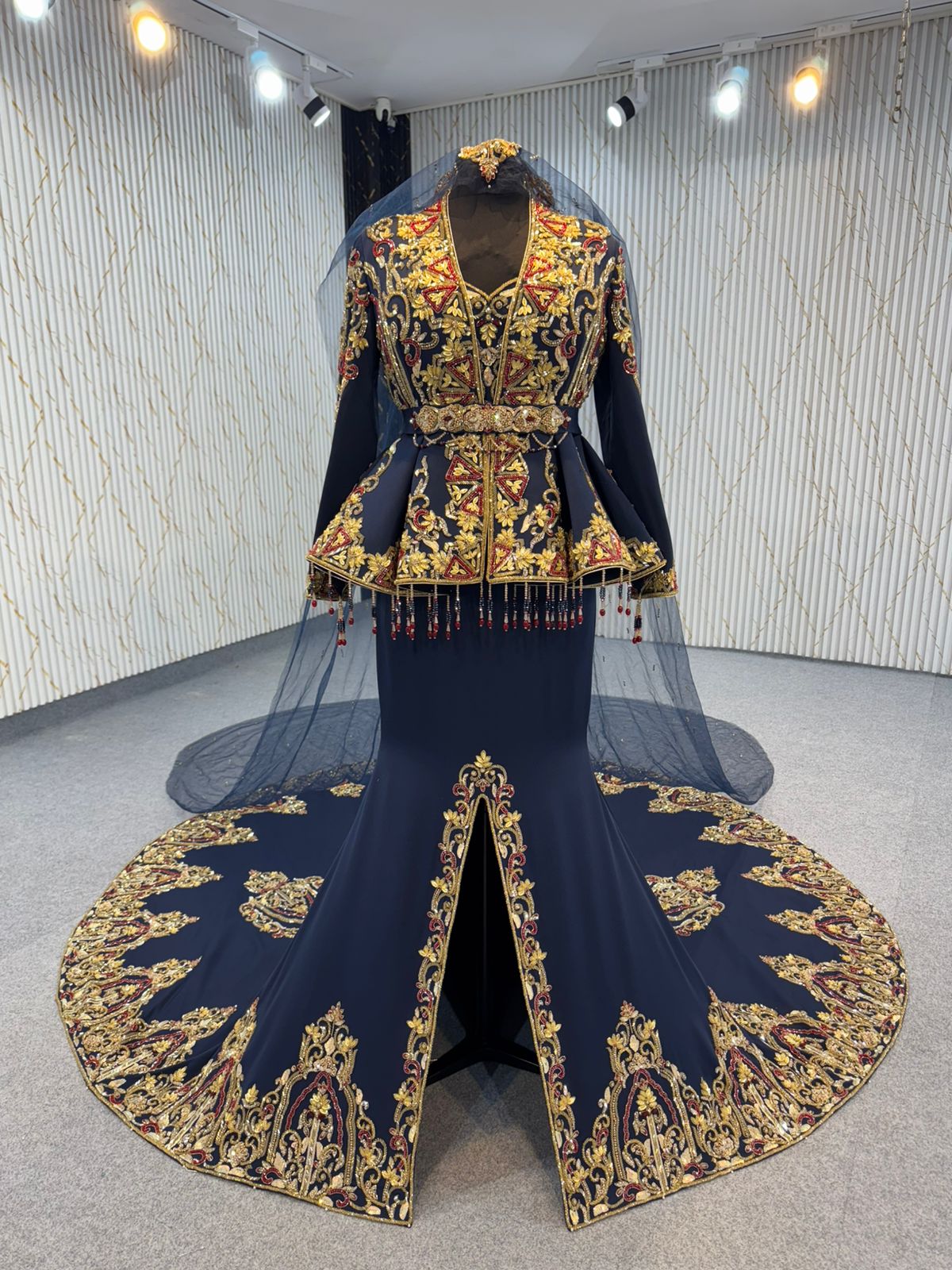 Mrsf8923 Karakou with mermaid dress