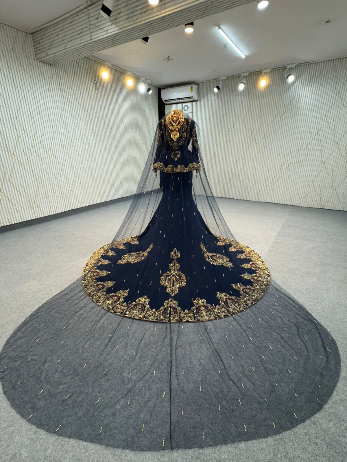 Mrsf8923 Karakou with mermaid dress