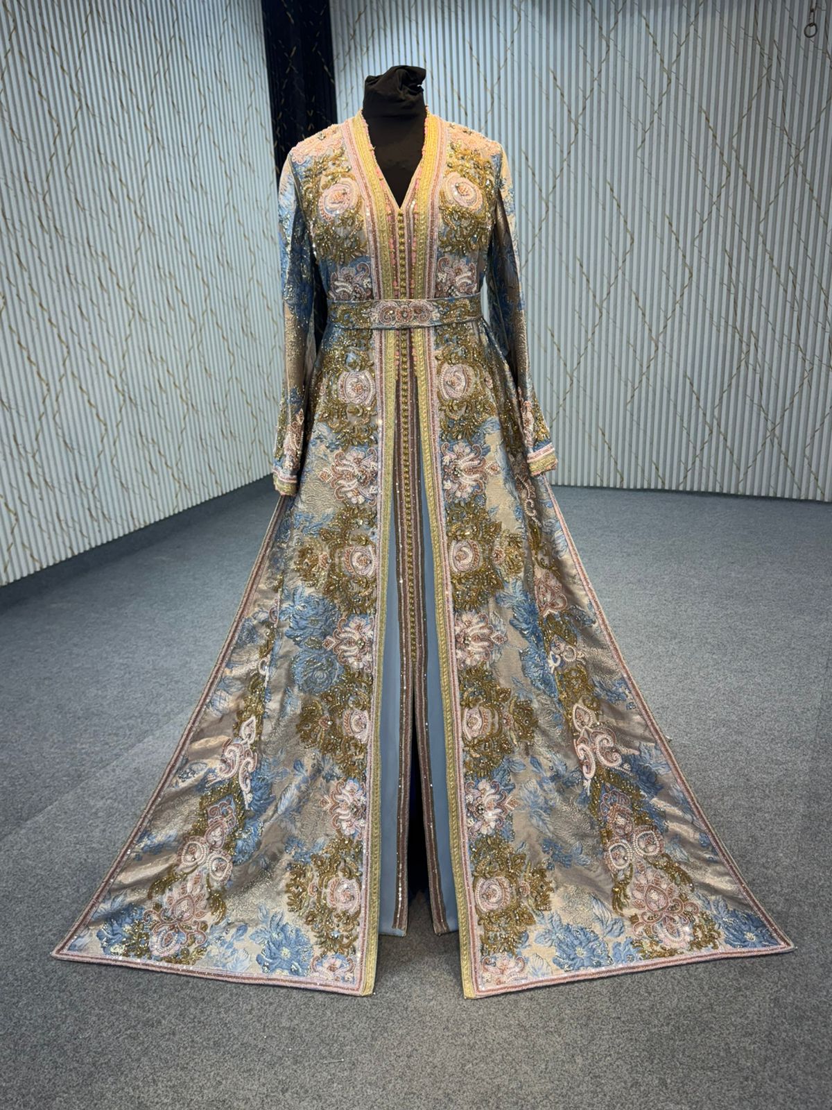 EAA84 Taqlidi Bridal
