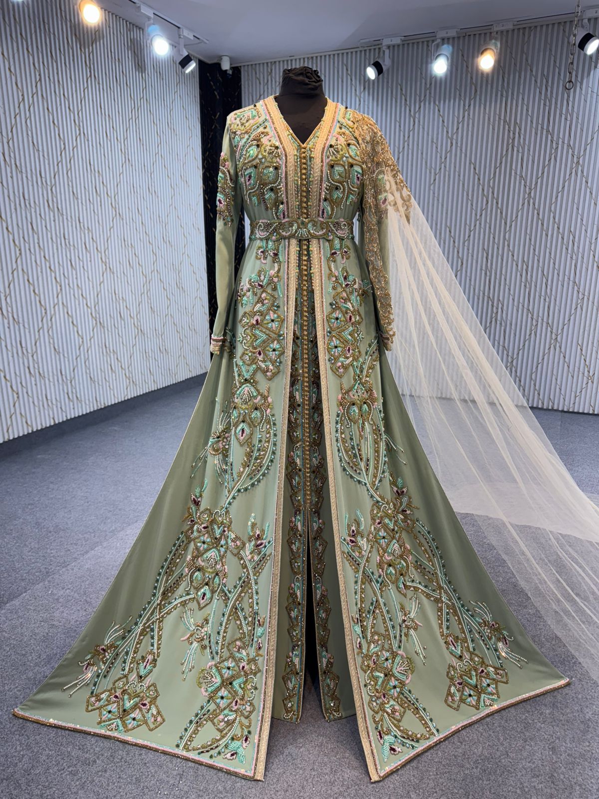 EAA85 Taqlidi Bridal