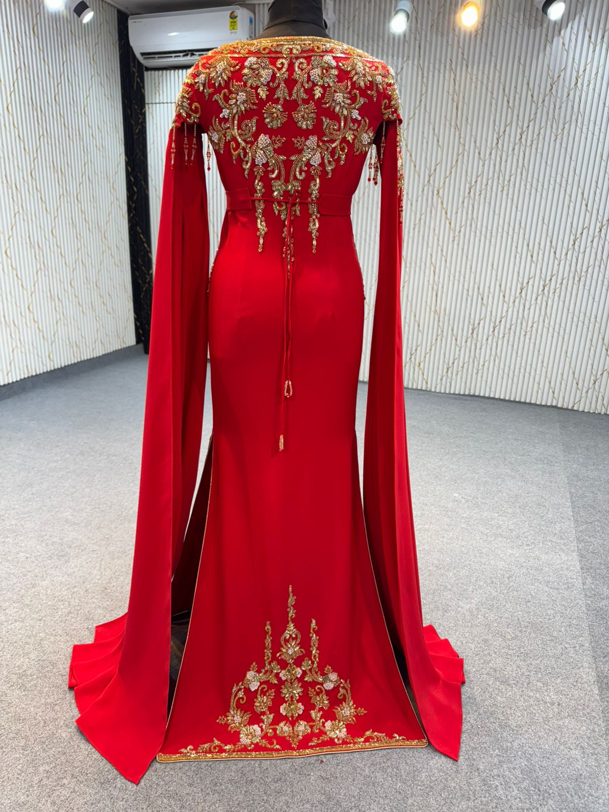 Mraf8935 Caftan with Long Sleeves