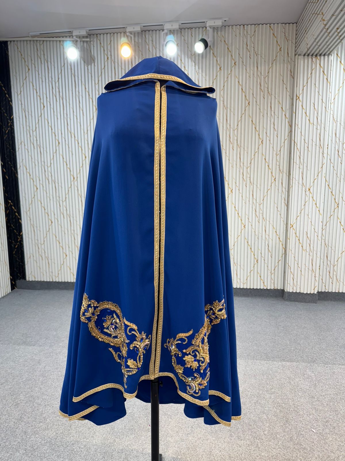 Cpag7 Mens Cape