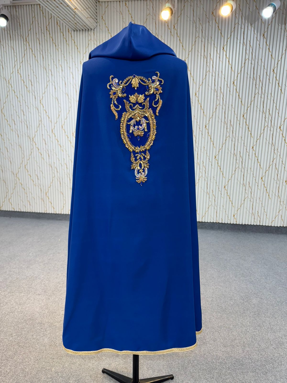 Cpag7 Mens Cape