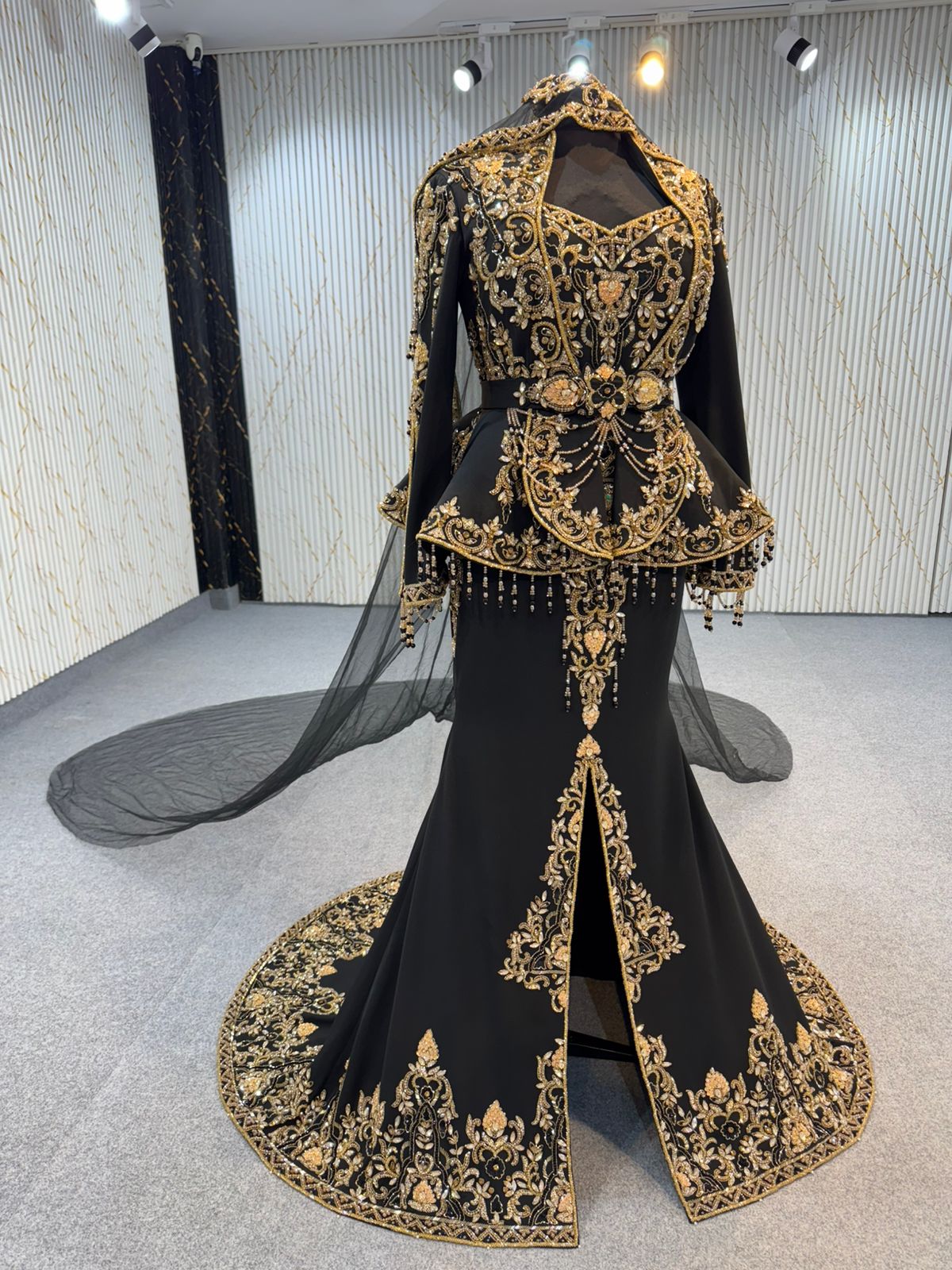 Mrsf8793 Karakou with Mermaid Dress