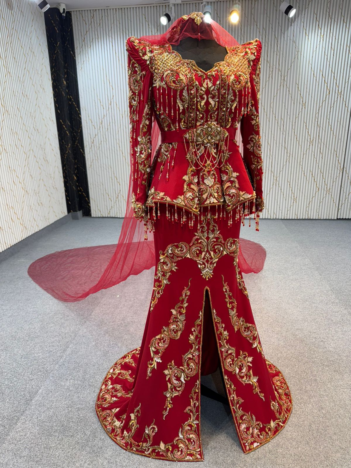Mr8767 Karakou with robe Sirene
