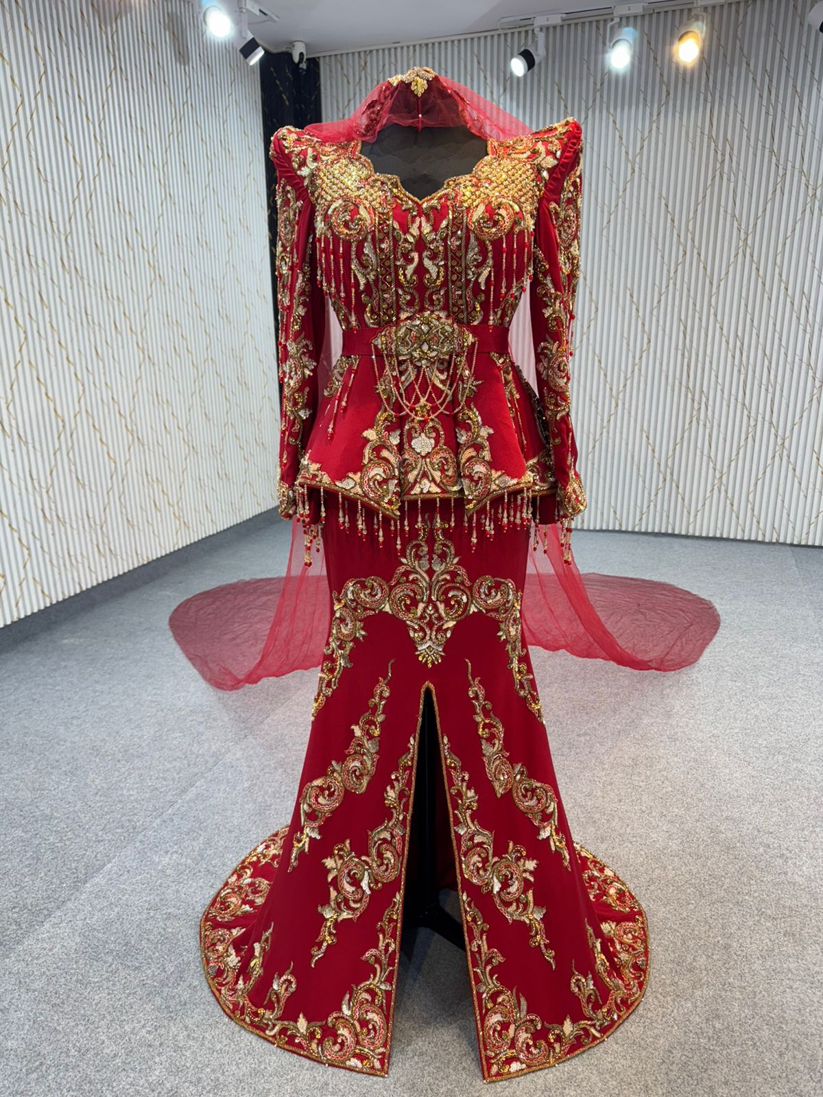 Mr8767 Karakou with robe Sirene