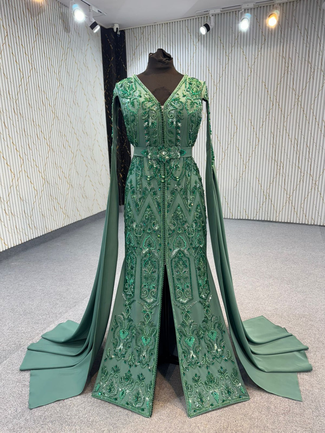 Mraa8977 Caftan with Longue Sleeves