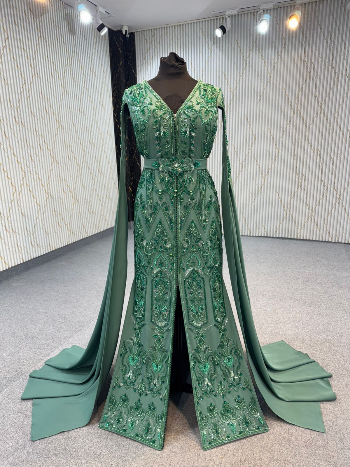 Mraa8977 Caftan with Longue Sleeves
