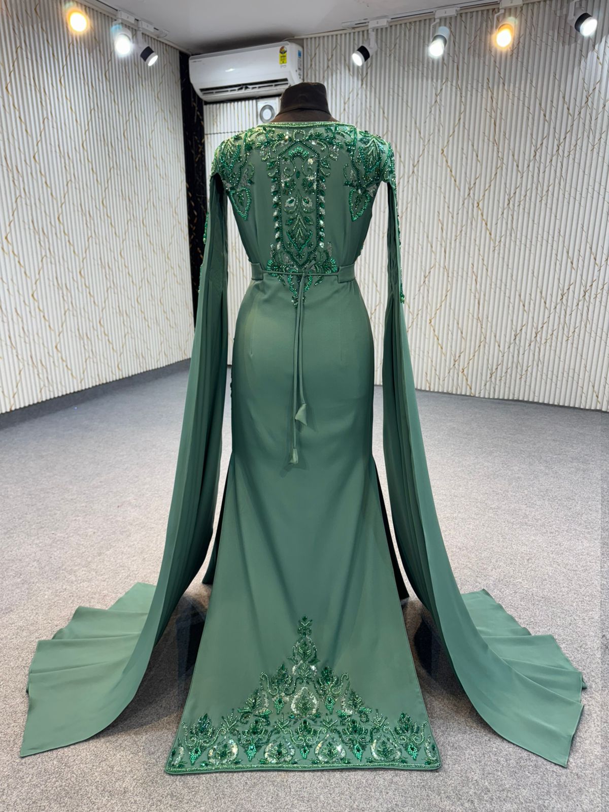 Mraa8977 Caftan with Longue Sleeves