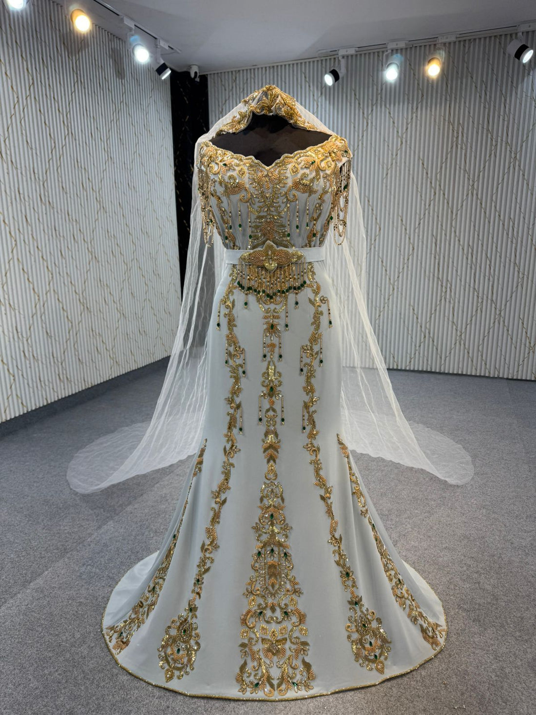 Mraa661 Mermaid dress with cape
