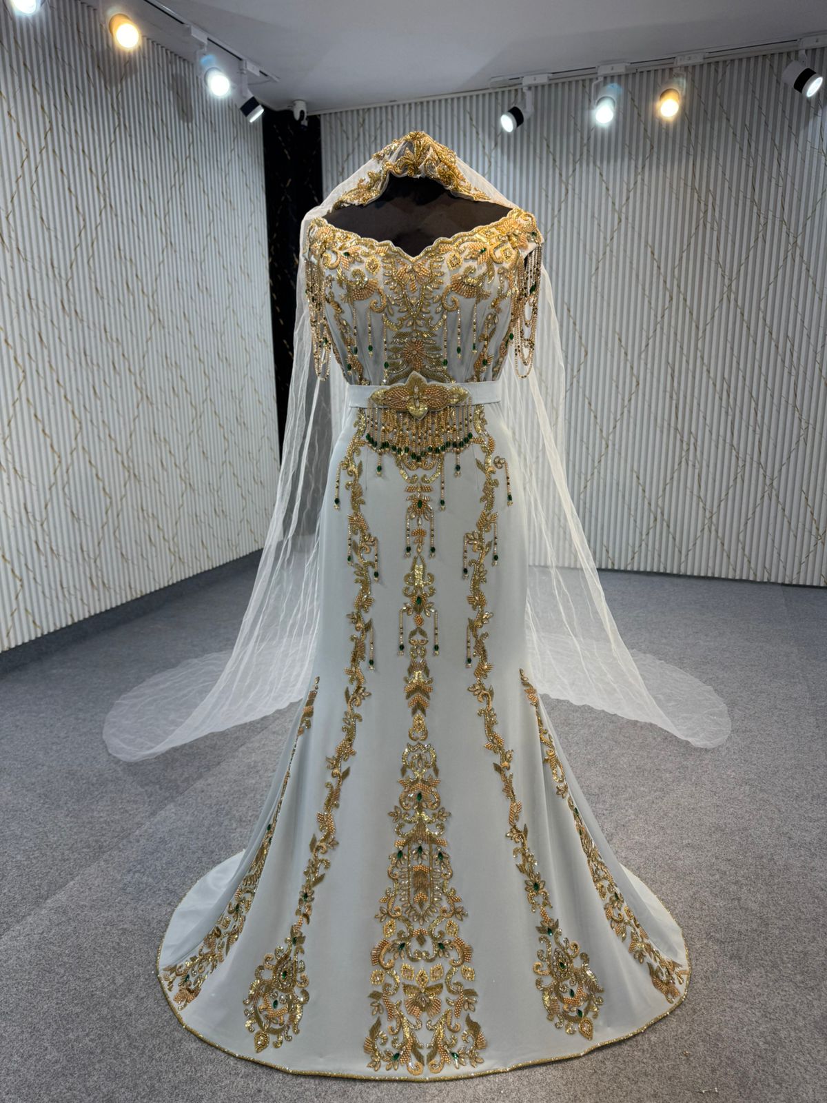 Mraa661 Mermaid dress with cape