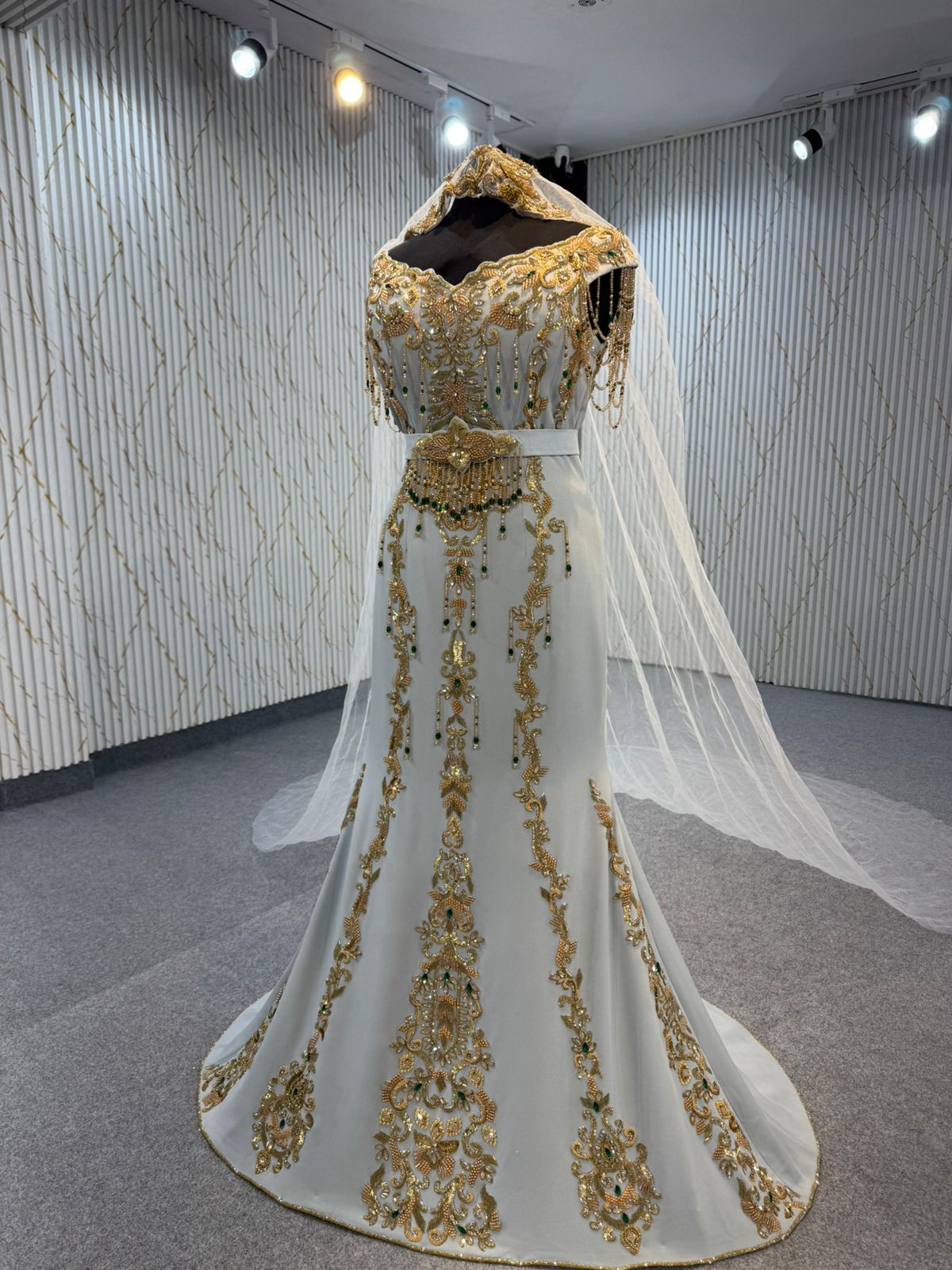 Mraa661 Mermaid dress with cape