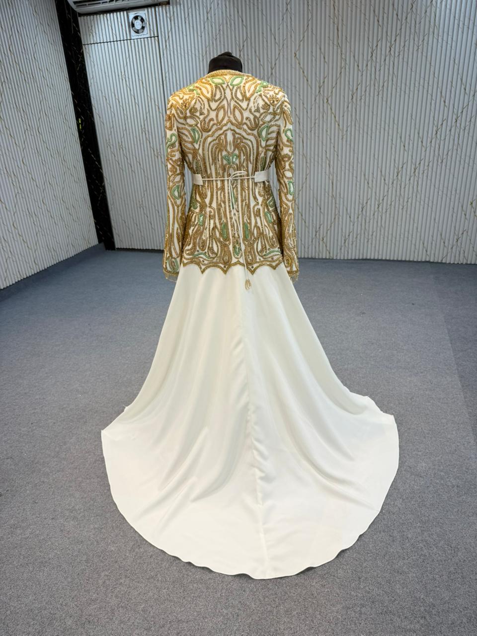 Mraf9082 Dress inspired by Romeo Couture