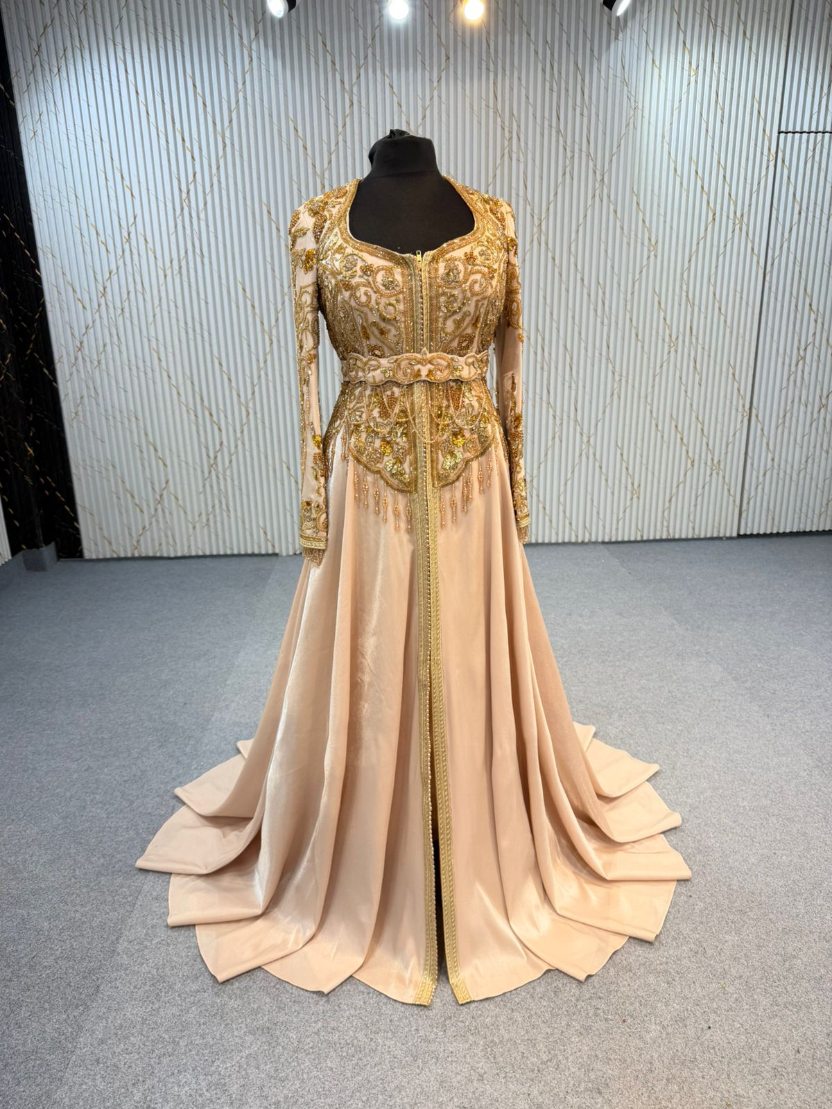 Mraf9088 Dress inspired by Romeo Couture