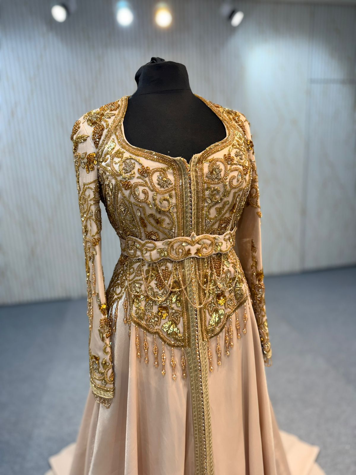 Mraf9088 Dress inspired by Romeo Couture
